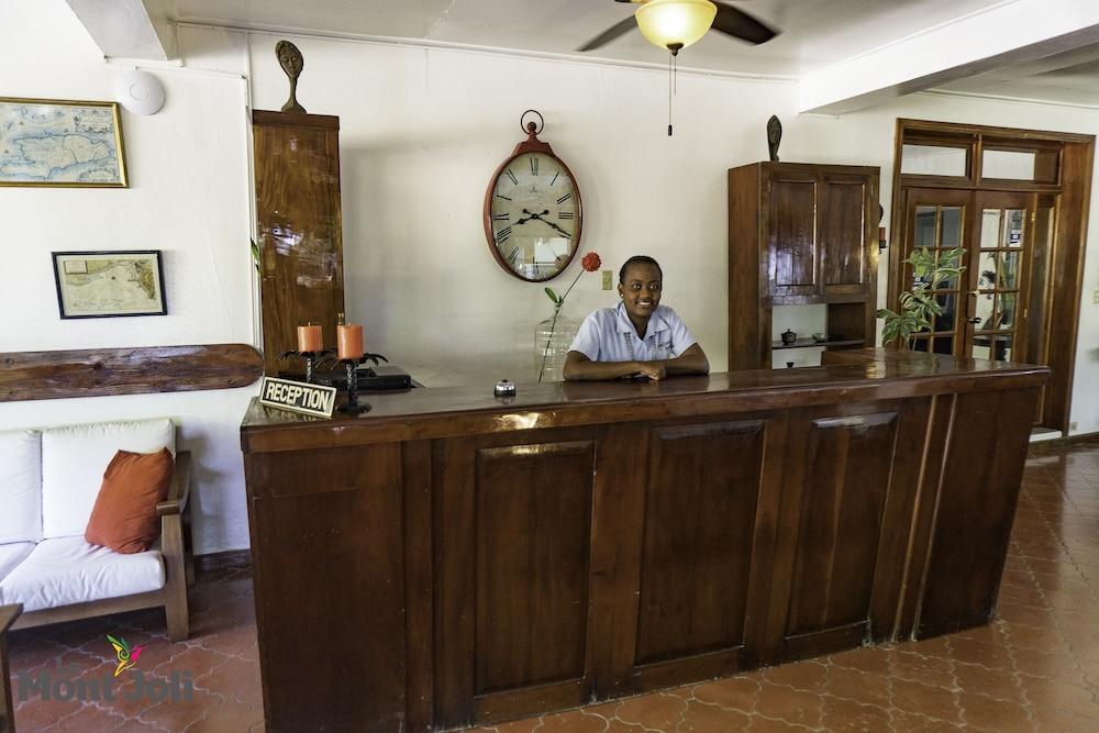 Hotel Mont Joli Cap-Haïtien Esterno foto