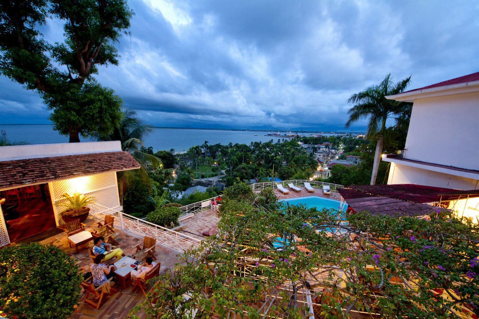 Hotel Mont Joli Cap-Haïtien Esterno foto