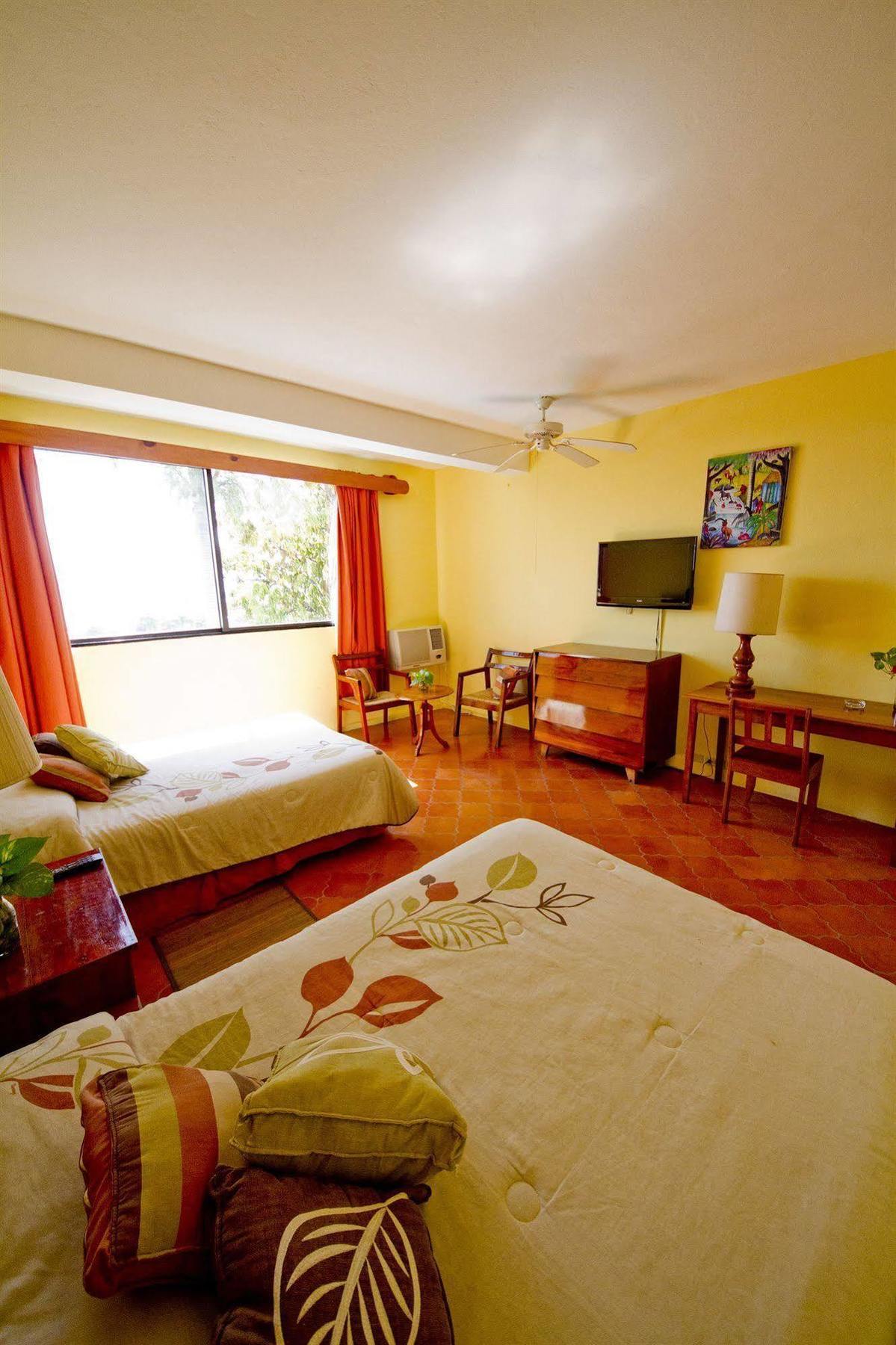 Hotel Mont Joli Cap-Haïtien Esterno foto